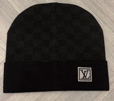 LV mössa Svart