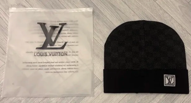 LV mössa Svart